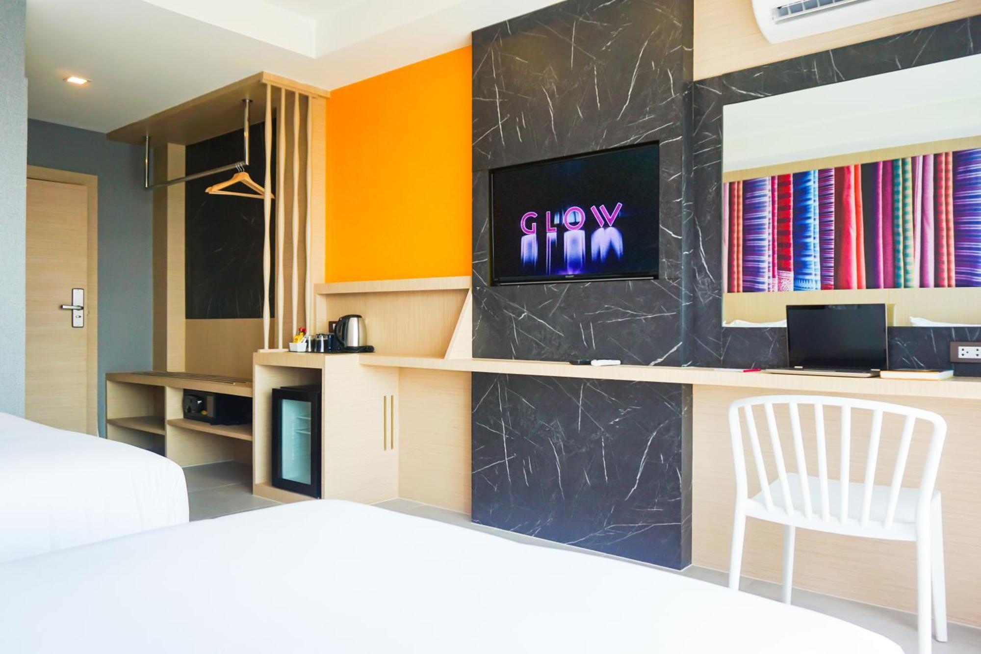 Glow Pattaya Exterior foto